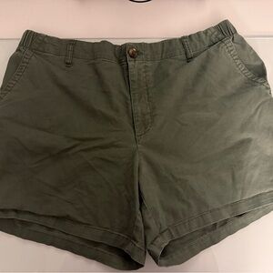 Old Navy Green Bermuda Shorts Relaxed Fit Cotton